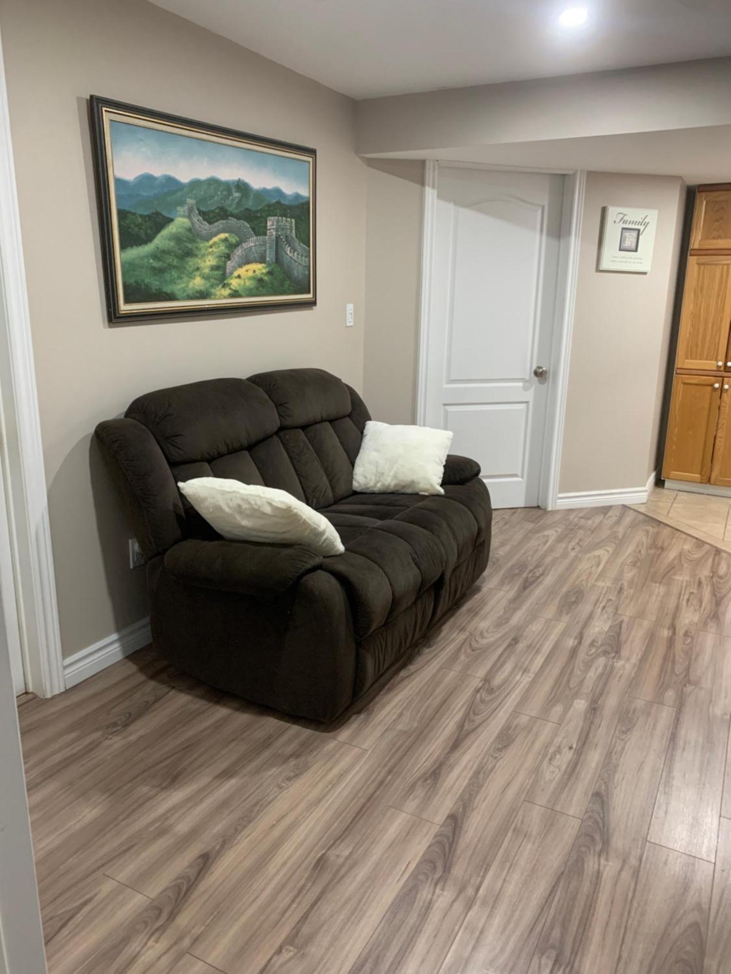 1 Room In A Cozy And Beautiful Basement Guelph Exterior foto
